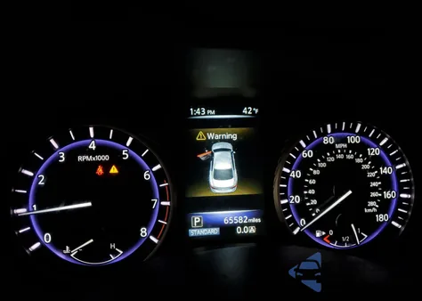 2017 Infiniti Q50 Base z USA, uszkodzony, nr VIN JN1CV7AP4HM641176